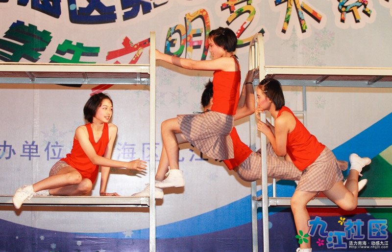 2011华光中学原创舞蹈《女生宿舍》