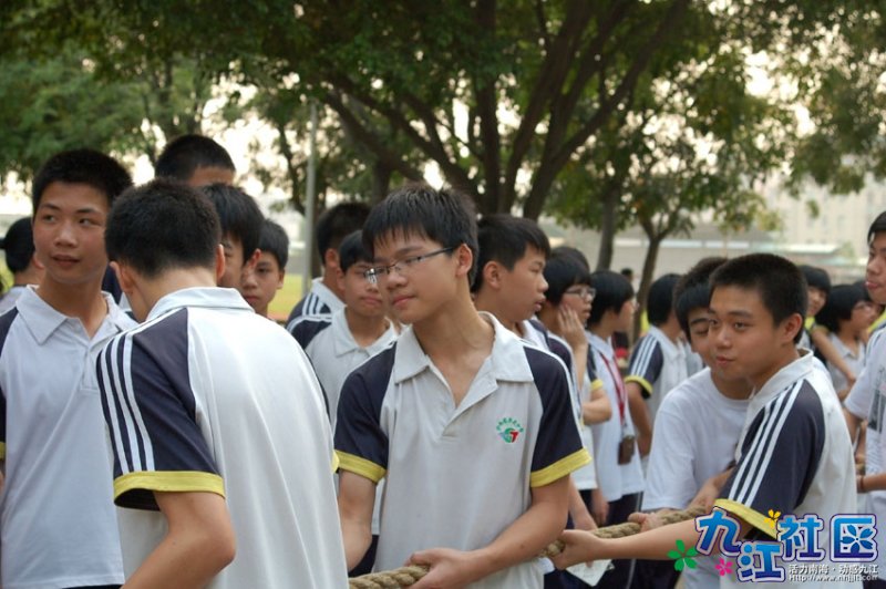 九江镇华光中学多姿多彩的第9节课外活动