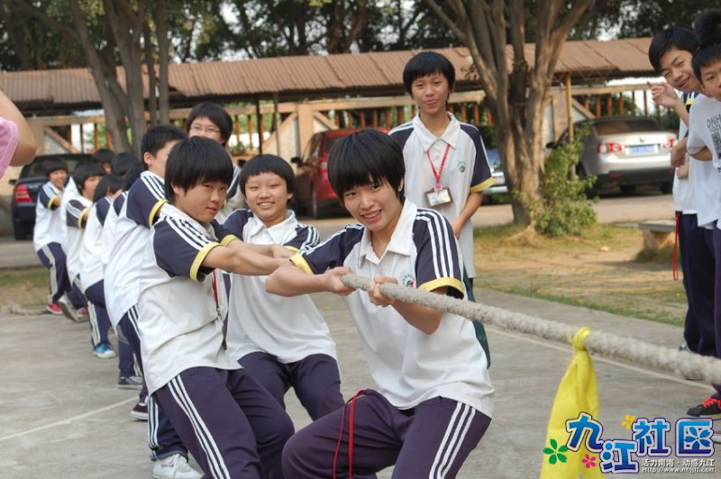 九江镇华光中学多姿多彩的第9节课外活动
