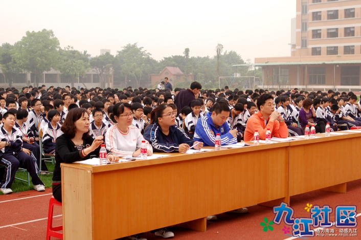 华光中学摄影社团崔艳珊崔倩瑶拍的