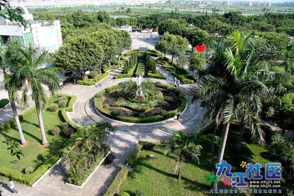 200906华光中学校园