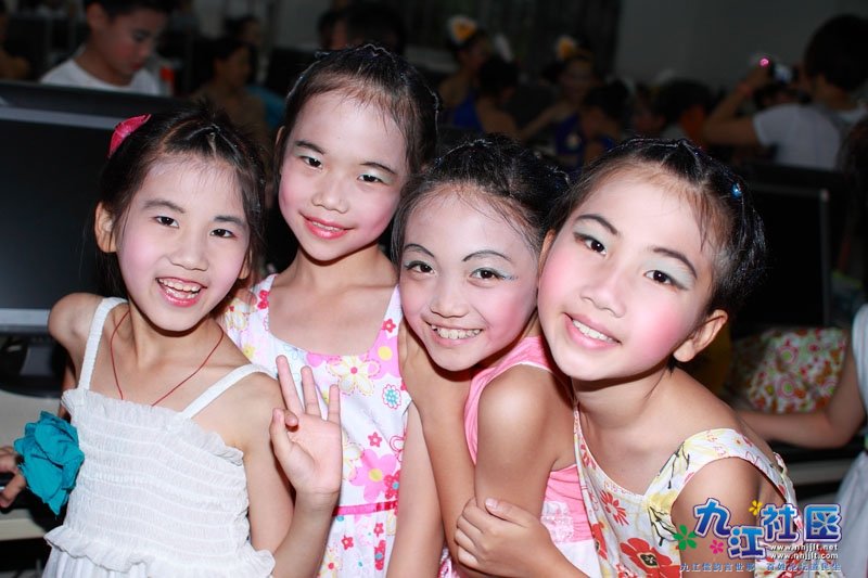 2011沙头中心小学“缤纷童年