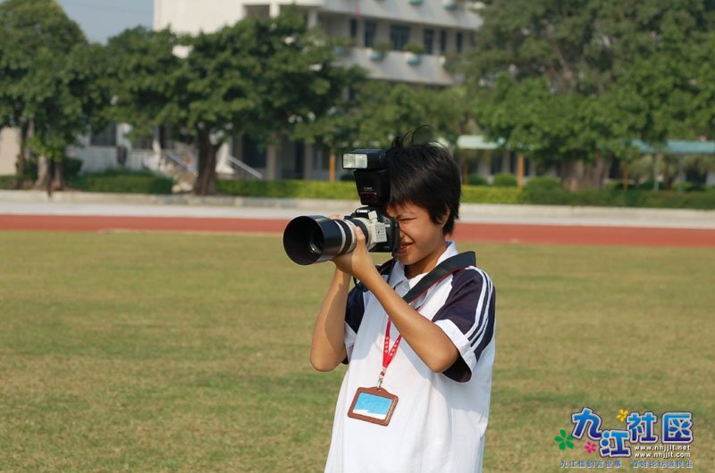 华光中学摄影社团七年级4班李芷琳