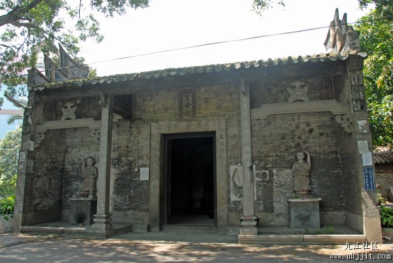 圣母殿保存得还不错